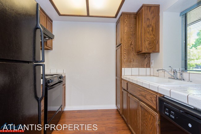 Foto del edificio - 3253 Shadow Park Pl