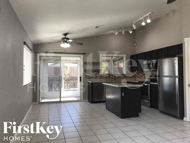 Foto del edificio - 3035 W Melinda Ln