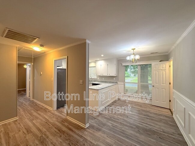 Foto del edificio - 11824 Larkridge Ct