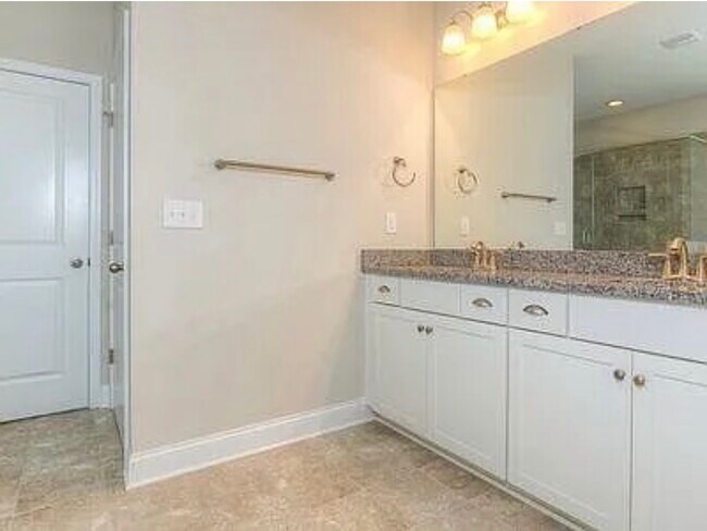 Foto del edificio - 507 Nouvelle Dr