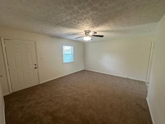 Building Photo - 6517 Portsmouth Dr