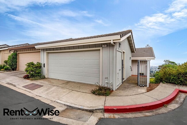 Building Photo - 14 Marlin Cove