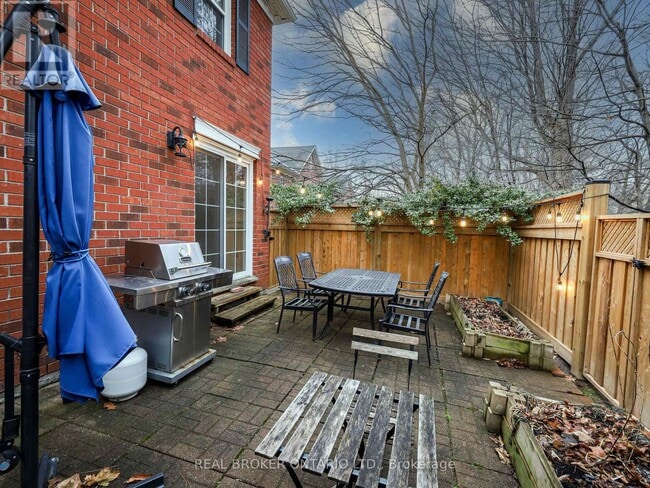 Photo du bâtiment - 2390 Woodward Ave