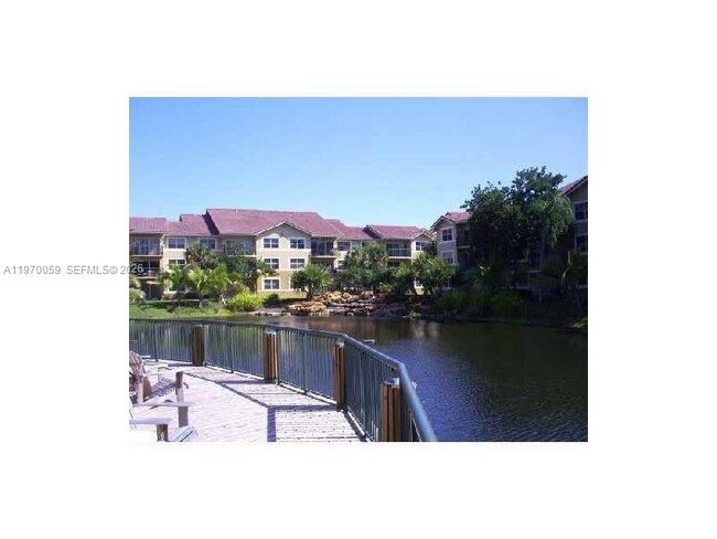 Foto del edificio - 9001 Wiles Rd