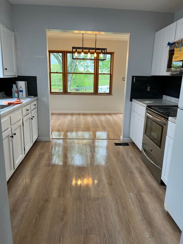 Foto principal - 8072 Atkins Rd