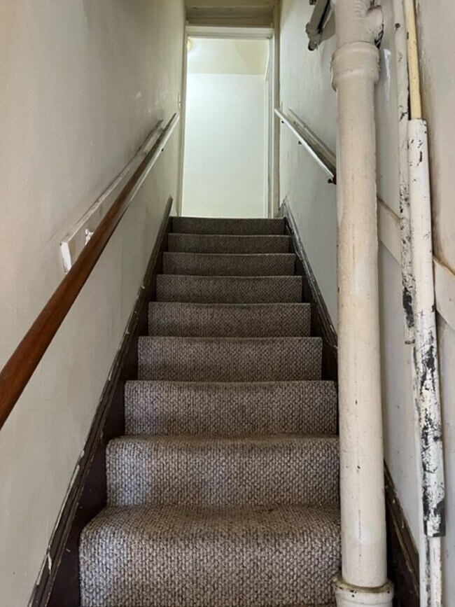 Building Photo - 271