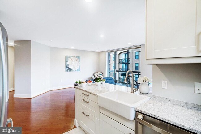 Foto del edificio - 1200 N Hartford St