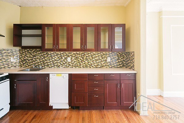 Primary Photo - 373 7th Ave