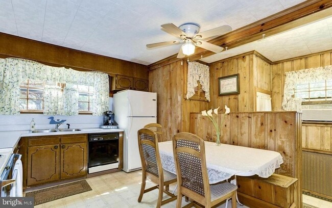 Foto del edificio - 3720 Drexel Ave