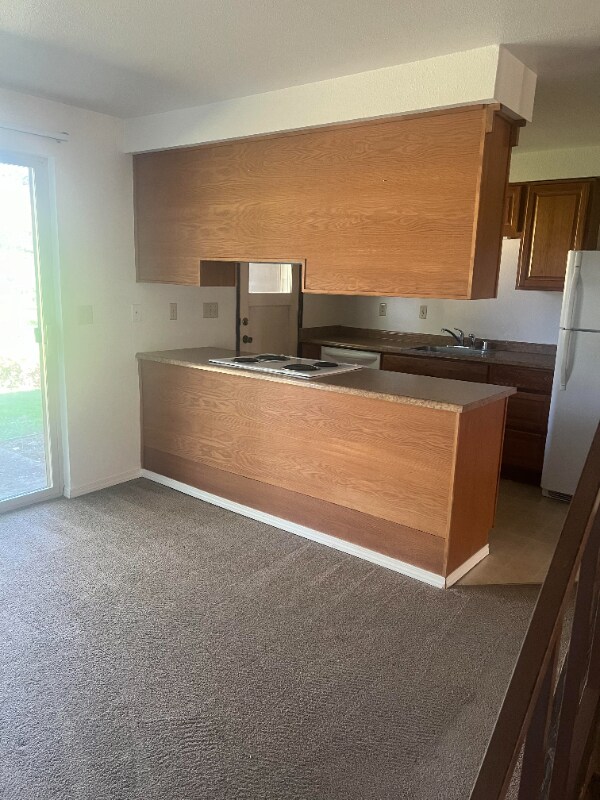 Building Photo - 850 SW Harrier Cir