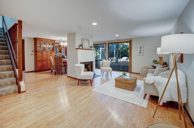 Building Photo - 546 Great Elm Way