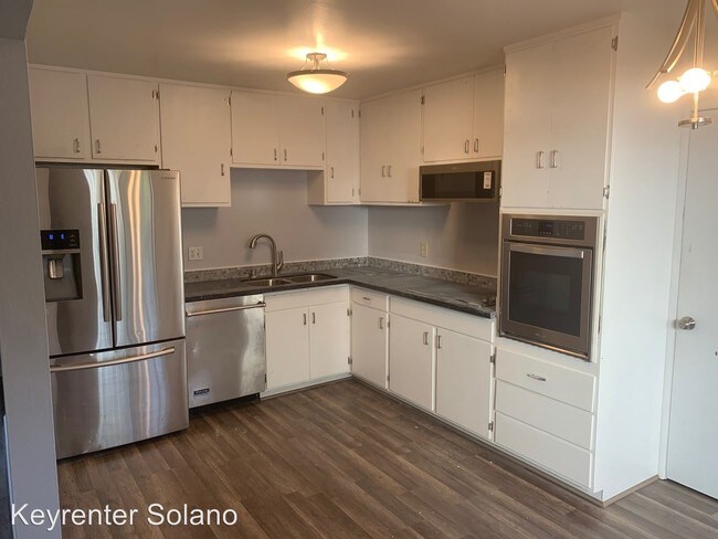 Foto del edificio - 557 Grandview Ct