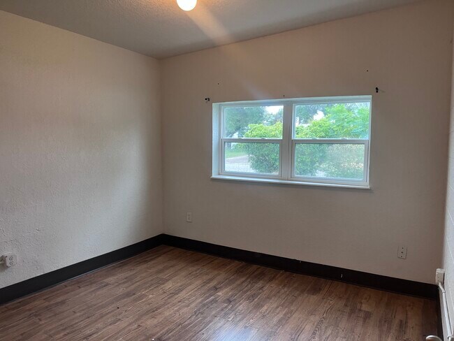 Foto del edificio - 7604 Orange Ave