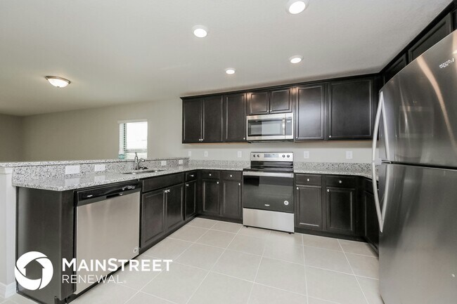 Building Photo - 387 Begonia Ct