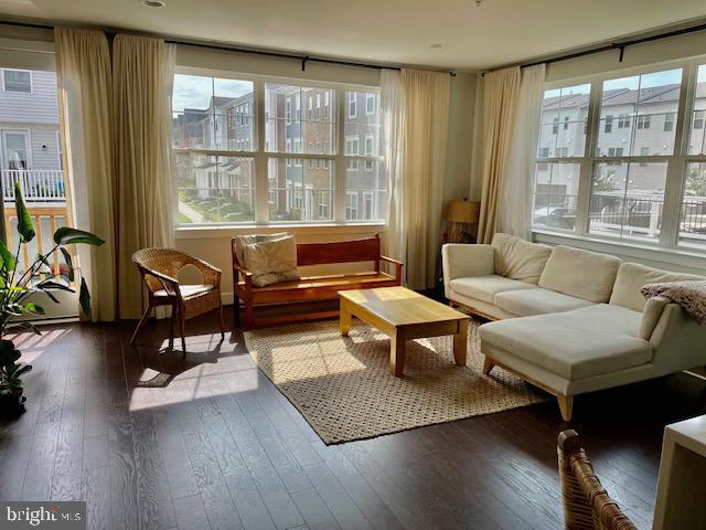 Foto del edificio - 22128 Cabin Branch Ave