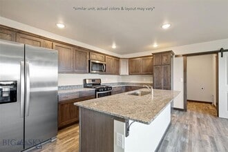 Building Photo - 704 Black Diamond St