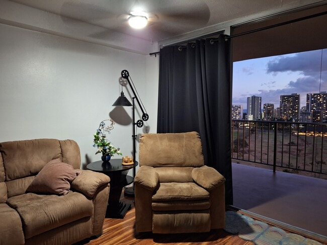 Skyline view from living room - 2916 Date St