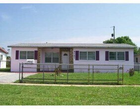 Building Photo - 4787 Tortuga Dr