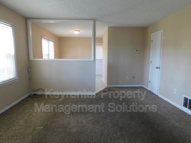Building Photo - 316 Walnut Ave
