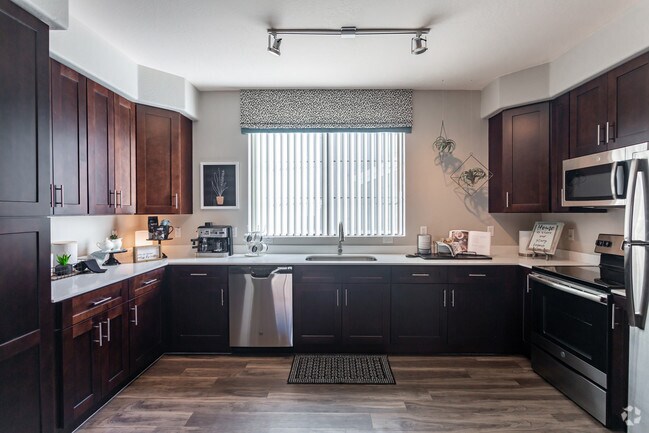 2HAB, 2BA - 1,246 ft² - Haven Townhomes at P83