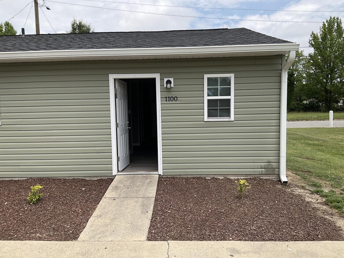 1100 Cypress St, Rocky Mount, NC 27801 Townhome Rentals in Rocky