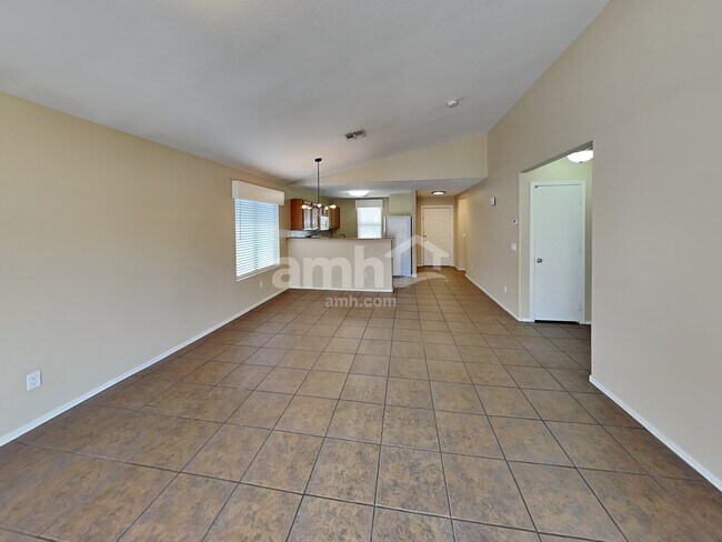 Foto del edificio - 16425 N 113th Dr
