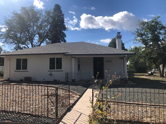 Building Photo - 1703 E Cache La Poudre St