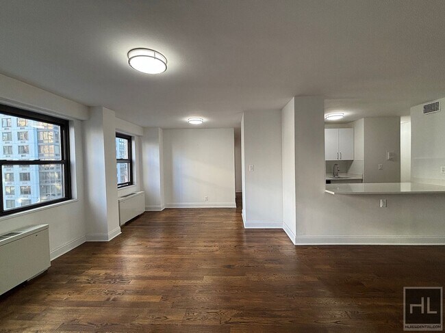 Building Photo - East 89th STREET