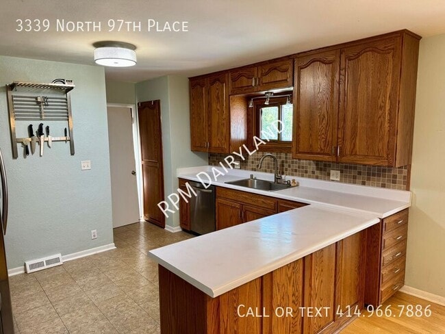 Foto del edificio - 3339 N 97th Pl