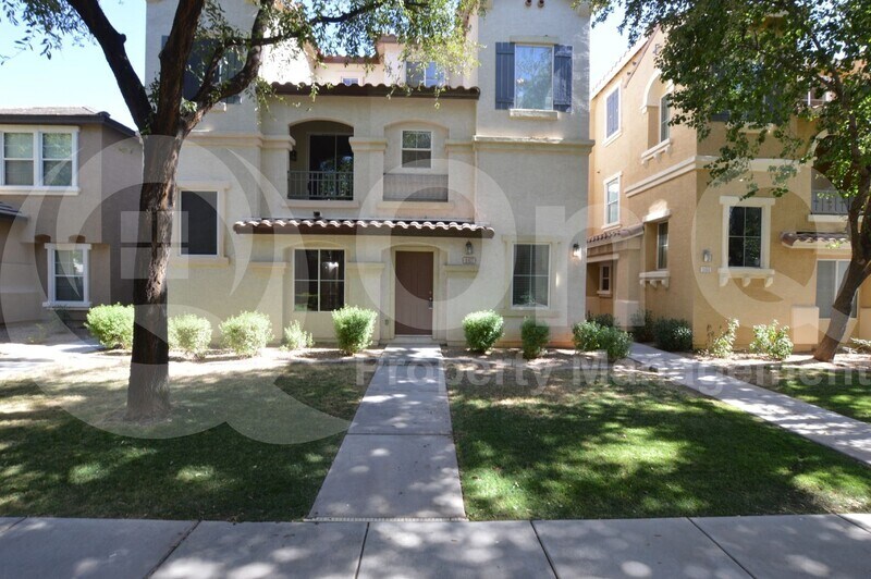 162 W Laurel Ct, Gilbert, AZ 85233 Townhome Rentals in Gilbert AZ