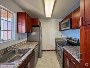 Building Photo - 94-1465-1465 Waipio Uka St