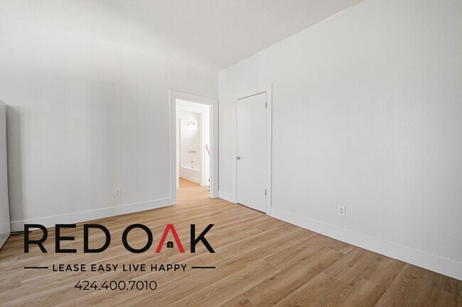 Building Photo - 1918 Grace Ave