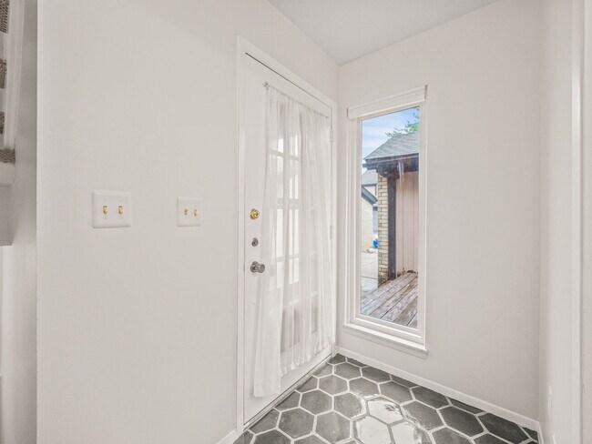 Building Photo - 6368 Richard Run