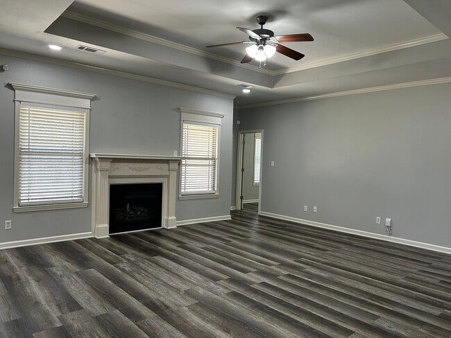 Foto del edificio - 210-210 Hidden Meadows Dr