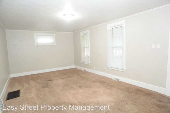 Building Photo - 2 br, 1 bath House - 637 3rd Ave S