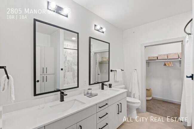 Foto del edificio - 2805 Manor Rd