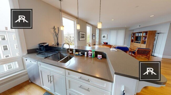 Building Photo - 2 bedroom in Cambridge MA 02139