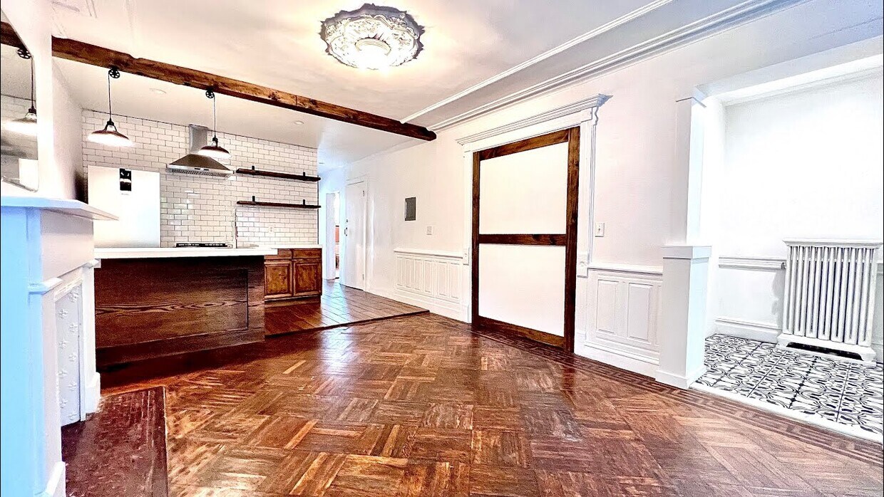 Foto principal - 1328 Pacific St
