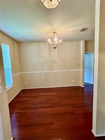 Building Photo - 1716 River Oaks Dr