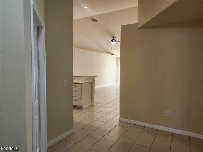 Building Photo - 3315 SW 15th Pl