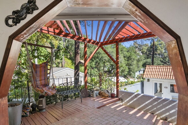 Building Photo - 4322 Ensenada Pl