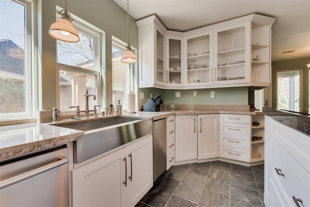 Primary Photo - 1214 Almond Grove Dr