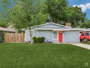 Building Photo - 512 Bluebonnet Dr