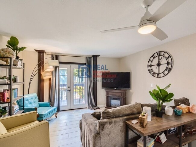 Foto del edificio - 2785 E Nichols Cir