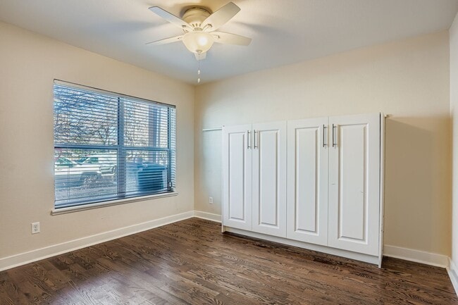 Photo - 356 W Archer Pl Townhome