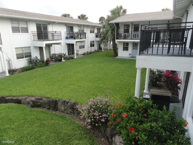 Building Photo - Beachside Apartments