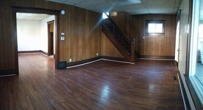 Foto del edificio - 203 Elmwood St