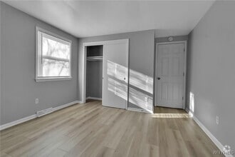Building Photo - 155 Grandview Dr
