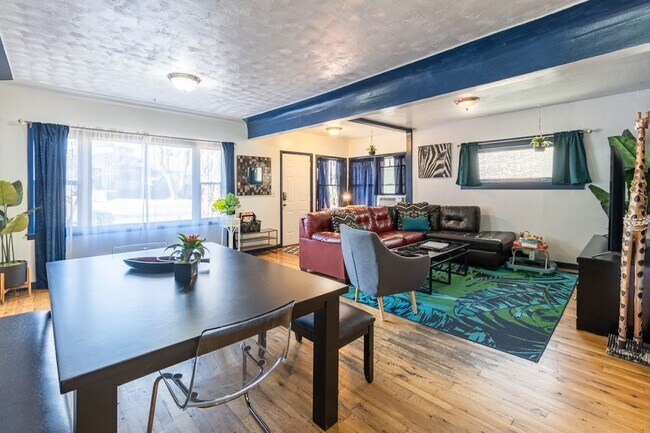 Foto del edificio - 326 Wood St