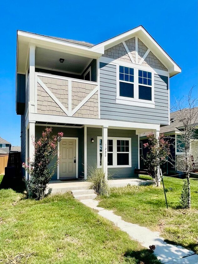 Primary Photo - Newer Home in Up & Coming Neighborhood!